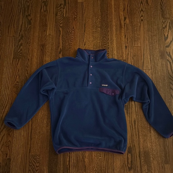 Patagonia fleece button up sweater - Picture 1 of 3